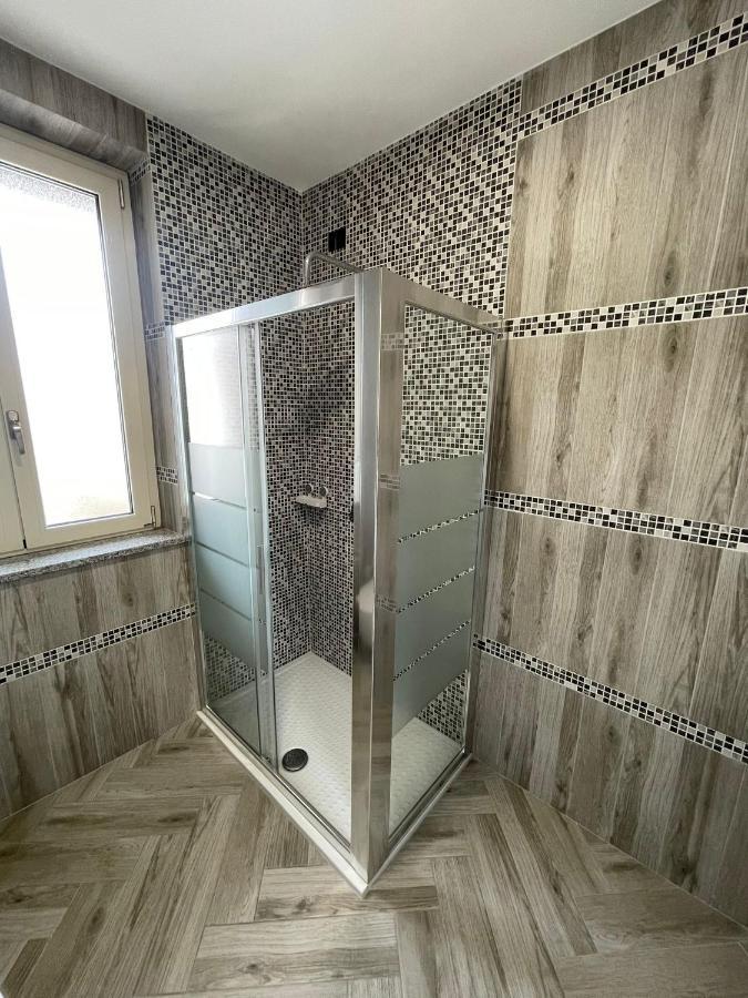 Holiday Rooms Rho Ngoại thất bức ảnh